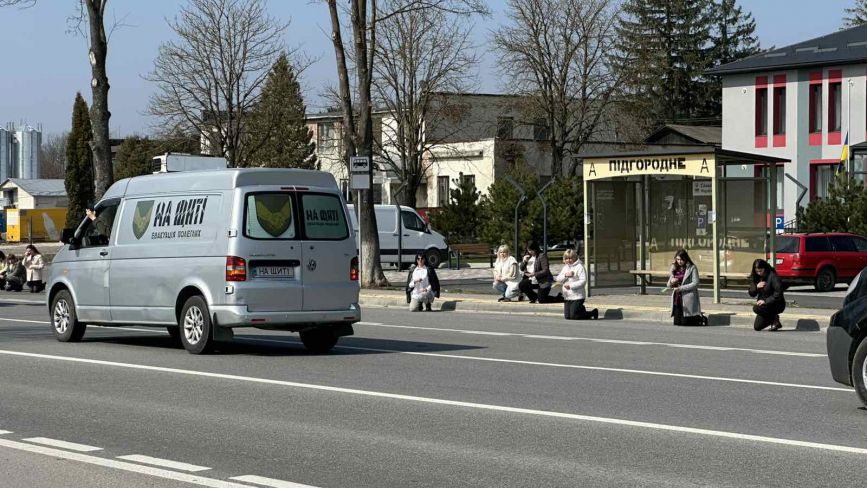 «На щиті» повернувся у рідний Великий Ходачків Герой Віктор Крайничин