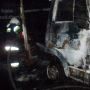 У Тернополі вночі так горіли вантажівки, що аж було чутно вибухи