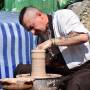 Фестиваль у розпалі: тернополяни ліплять горщики і переймають гончарне мистецтво