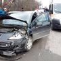 Аварія на Микулинецькій: зіткнулись Peugeot та «Жигулі»