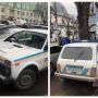 У Тернополі  автомобіль поліції охорони припаркували прямо на місці на людей з інвалідністю