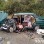 ДТП на Кременеччині: рятувальники витягали водія з понівеченого автомобіля