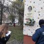 "Віддав життя, а тепер..." Вандали обмалювали меморіальну дошку загиблого на війні медика з Тернополя