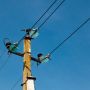 Нещасний випадок на Тернопільщині: двоє працівників впали з електроопори