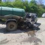 На Тернопільщині легківка зіткнулася з вантажівкою: рятувальники діставали водія з понівеченої машини