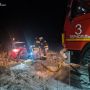На Тернопільщині у снігових заметах застрягла швидка і кілька легківок