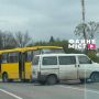 Біля Тернополя зіштовхнулися автобус та бус: є постраждалі