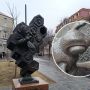Як у Тернополі з'явився пам'ятник Бджілці-трудівниці: дивіться відео!