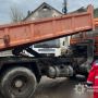 У Кременці чоловік загинув, коли ремонтував вантажівку