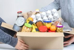 Планують закупити продуктових наборів майже на 6 мільйонів: кому й коли їх роздадуть