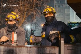 Камінь за каменем, без сну і перепочинку: обличчя рятувальників, які боролися за кожне життя у Тернополі