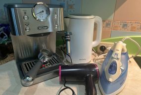 Як тернополянам захистити побутову техніку від стрибків напруги та скільки це коштує