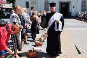 Розклад богослужінь та графік освячення великодніх кошиків у храмах Тернополя