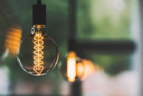 Тарифи на електроенергію для населення зафіксували ще на пів року