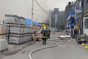 Після атаки дронів пошкоджено торговельний центр: люди врятувались, бізнес обіцяють відновити