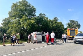 Потрійна аварія в селі Колодне: одного з водіїв заблокувало всередині авто, серед постраждалих — дитина