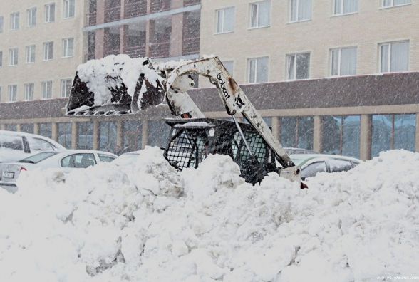Від снігу чиститимуть Тернопіль дві фірми