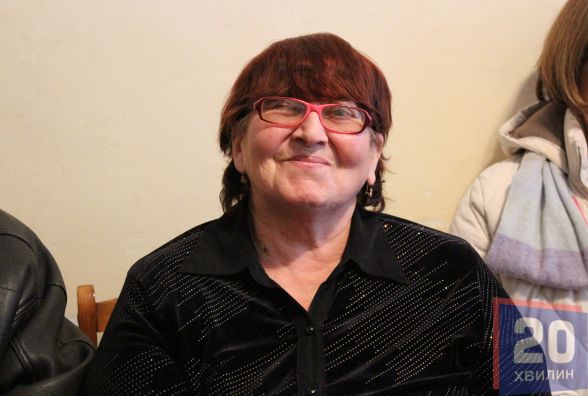 “У мене п'ятеро внуків, але я не можу їх бачити”, - каже тернополянка, яка втратила зір