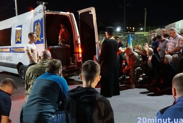 Тернопіль на колінах зустрів Руслана Муляра (оновлено)