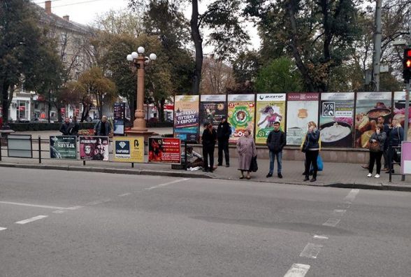 Тернопільський депутат "зцілив" прохача на Руській