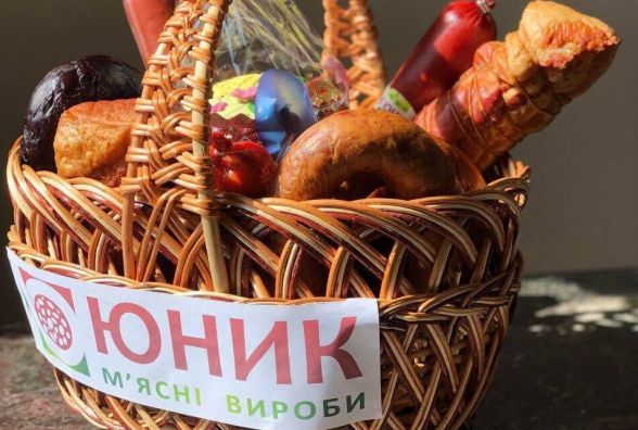 Виграла 10 кілограмів великодніх смаколиків за участь у конкурсі від “20 хвилин”