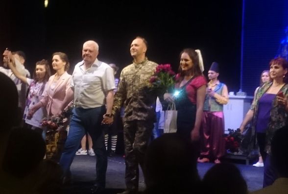 Чому Олена двічі зникала о 2-ій годині ночі