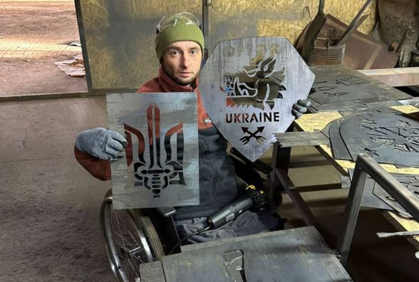 «Хочу, щоб у виробах була душа»: військовий після поранення створює авторський декор з металу та дерева