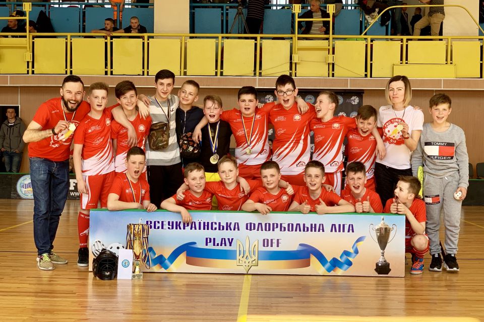 Юніори флорбольного клубу "Тернопіль" вдруге поспіль стали чемпіонами України