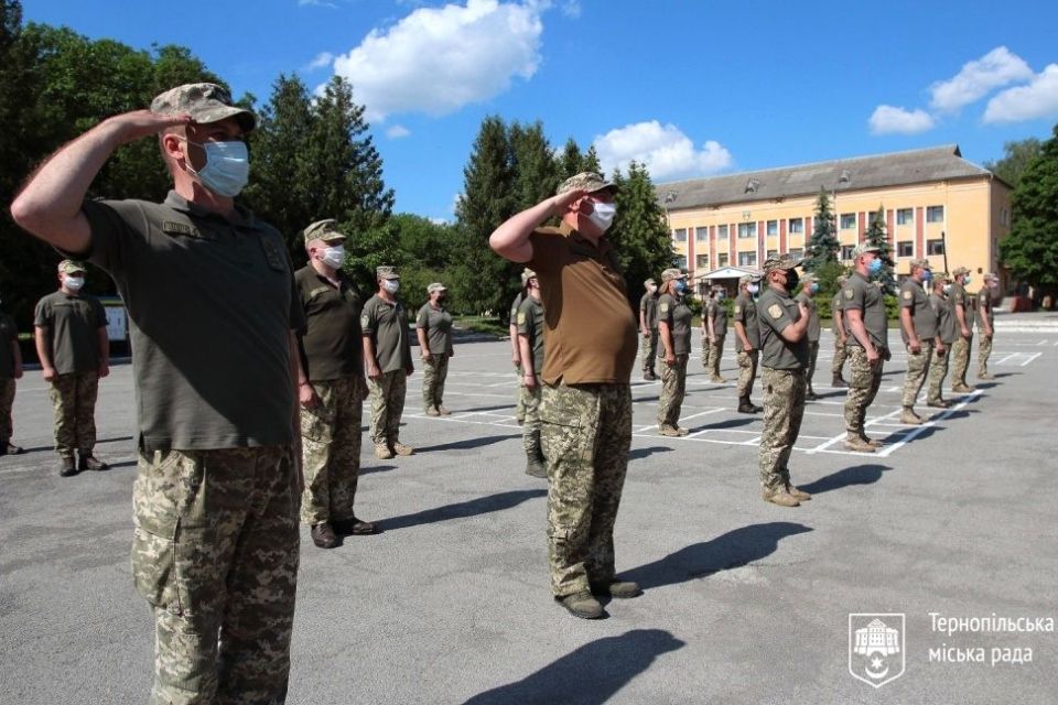 9 вересня Тернопільська окрема артилерійська бригада відзначає шосту річницю створення