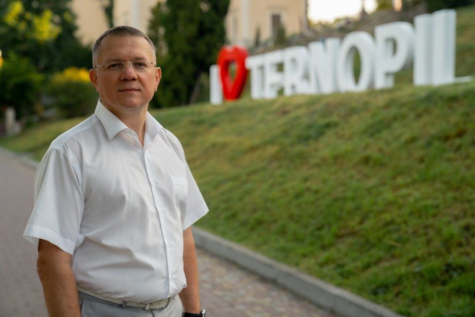 У Тернополі мають з’являтися нові садочки та школи, а не ресторани і готелі у парках, – Сергій Лупійчук