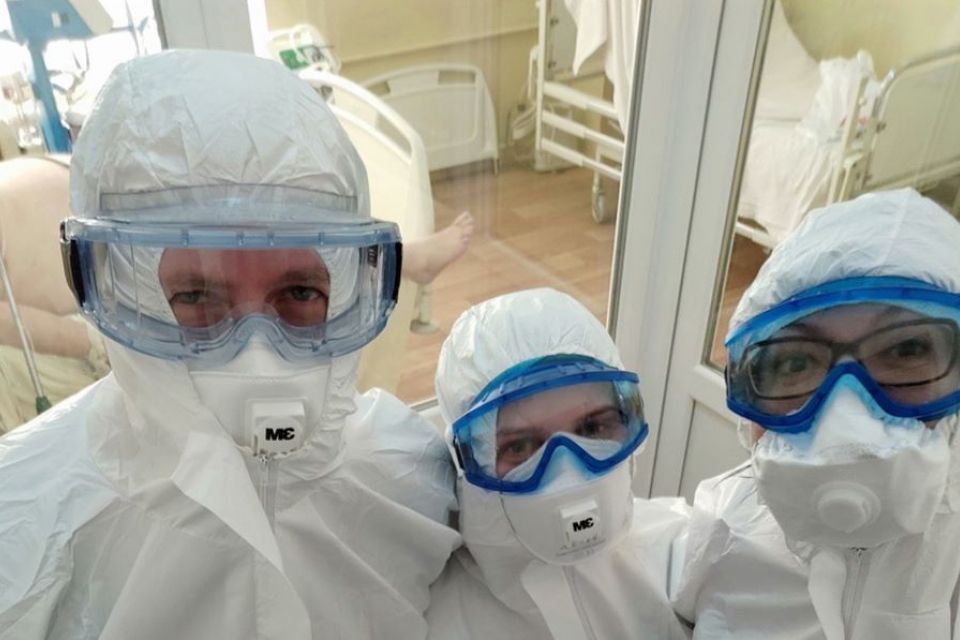 У лікарнях Тернополя – 142 хворих на COVID-19, два пацієнти підключені до апарату ШВЛ