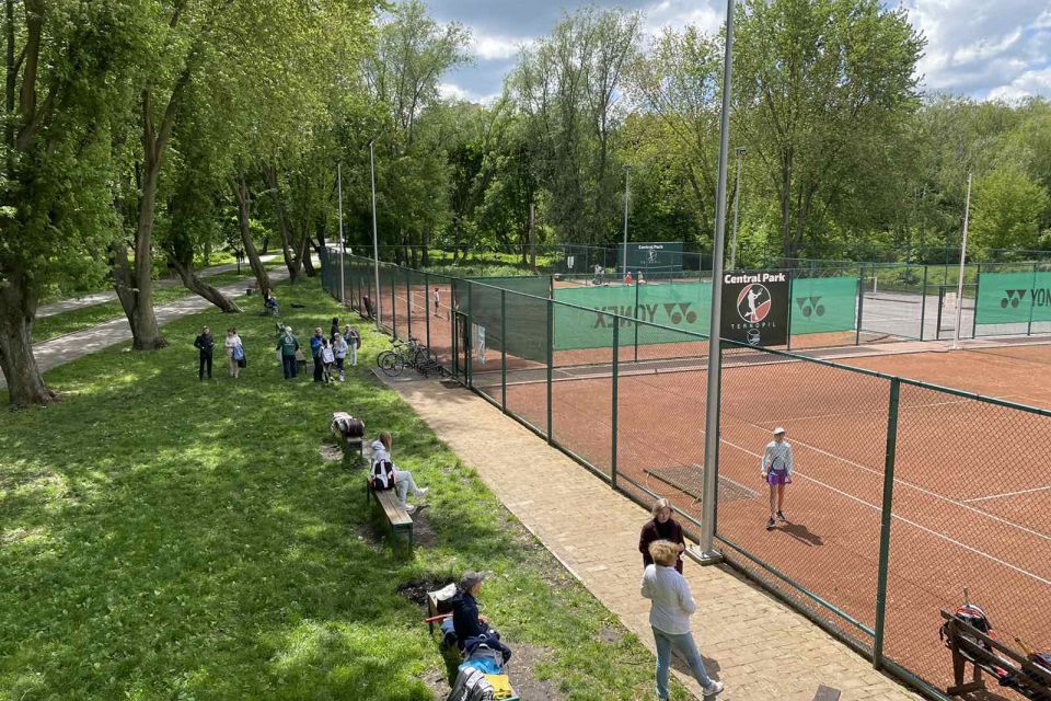 Всеукраїнський турнір з тенісу проходить у Тернополі. Подивитися змагання можна безкоштовно