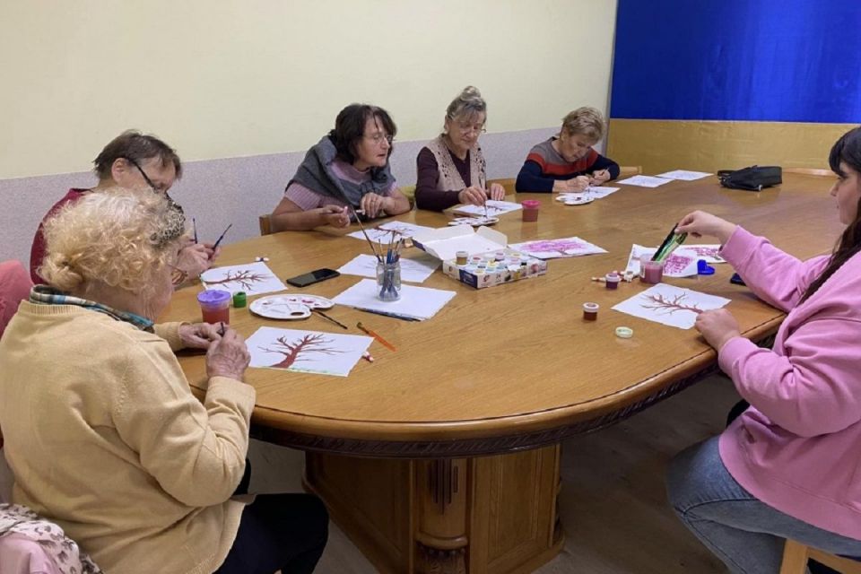 Йога, аквапарк, плетіння сіток: розклад занять на тиждень для людей поважного віку у Терцентрі Тернополя