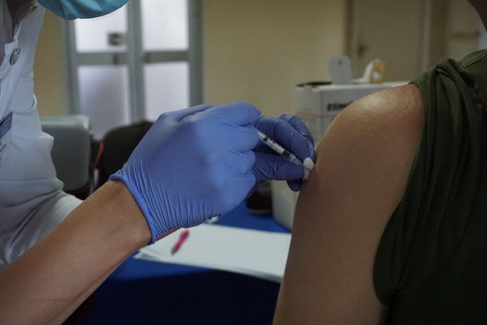 Тернопіль отримав 3000 доз протиковідної вакцини Comirnaty від Pfizer-BioNTech