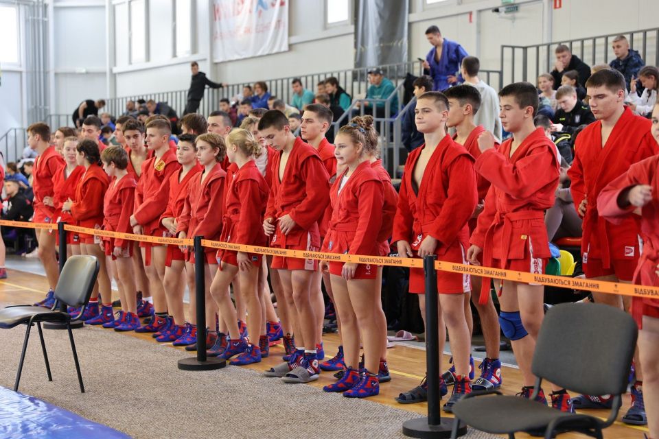 Вперше у Тернополі відкрили чемпіонат України з боротьби самбо серед кадетів