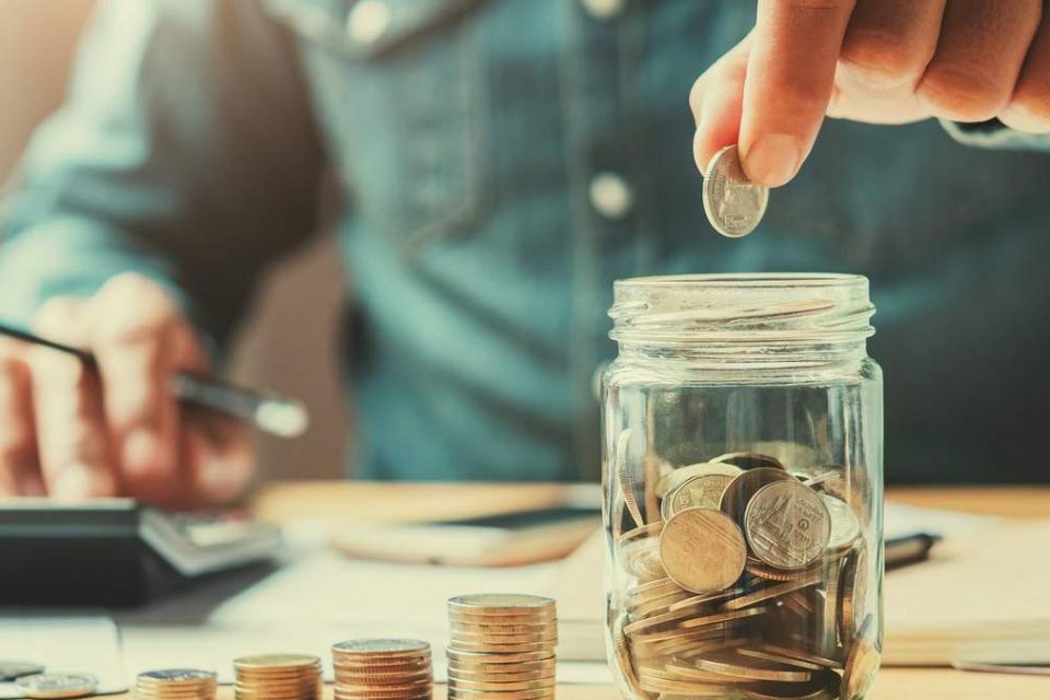 Українці зможуть з 16-ти років відкладати гроші на пенсію у «Дії»