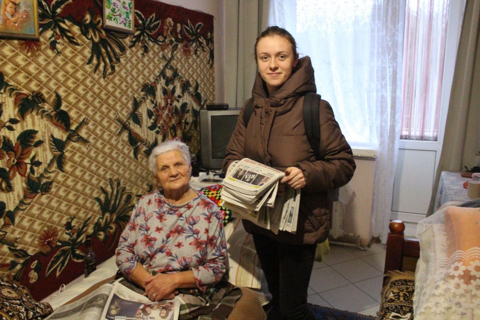 Як мешканці геріатричного пансіонату шукали себе на сторінках газети «RIA плюс» (РЕПОРТАЖ)