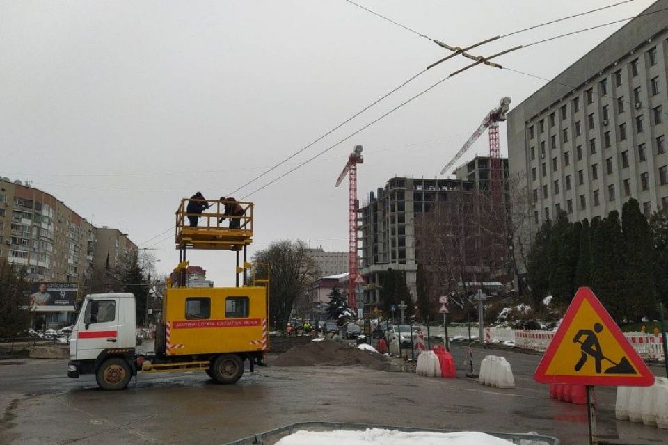 Де в Тернополі продовжують ремонтувати двори та відновлювати тротуари