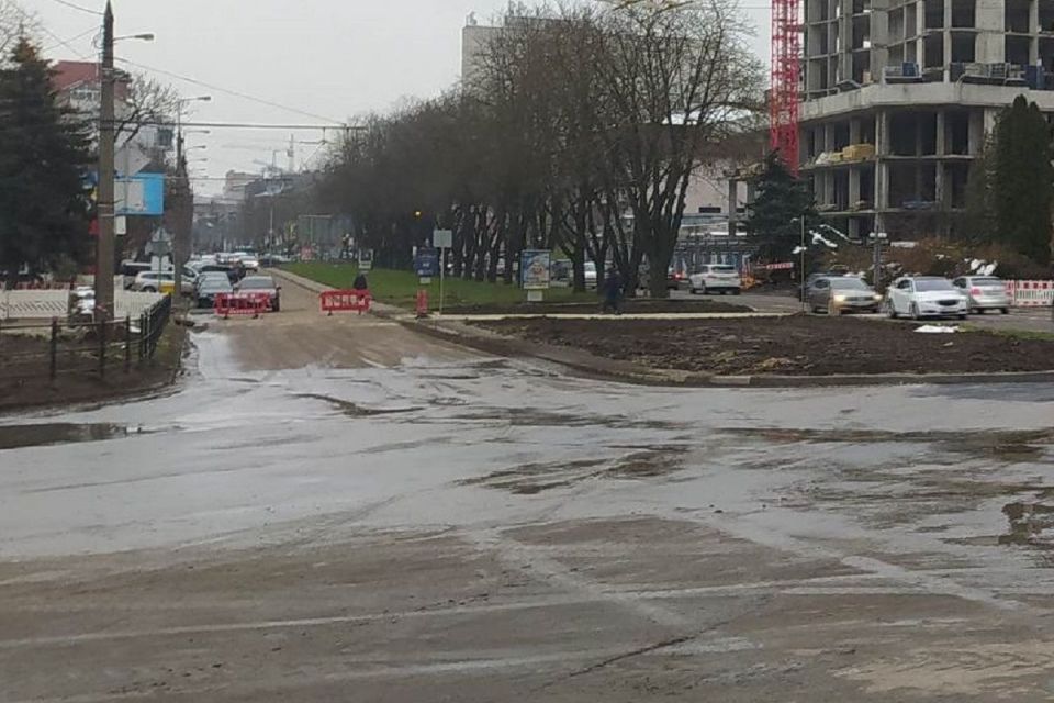 У Тернополі 1 грудня відновили рух транспорту на перетині вулиць Соломії Крушельницької – Білецька