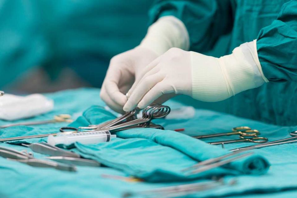 У разі тривалої відсутності світла в лікарнях призупинять планові госпіталізації та операції