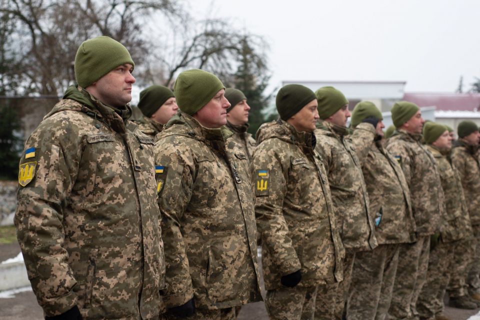 У Тернополі з нагоди Дня Збройних Сил України нагородили військових