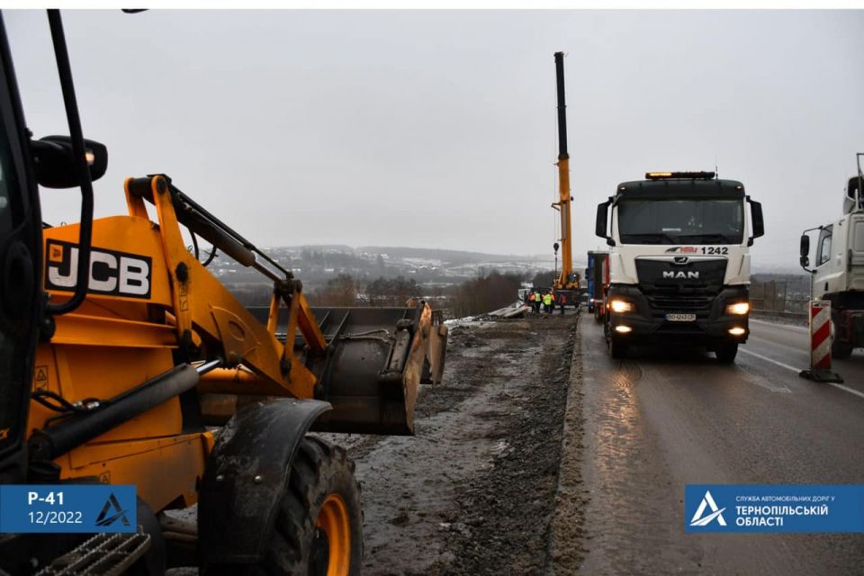 На Тернопільщині розпочали аварійний ремонт шляхопроводу, збудованого ще 1980-го року