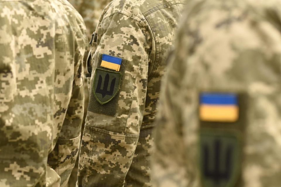 Із 1 лютого в Україні змінять порядок виплат додаткової грошової винагороди військовим