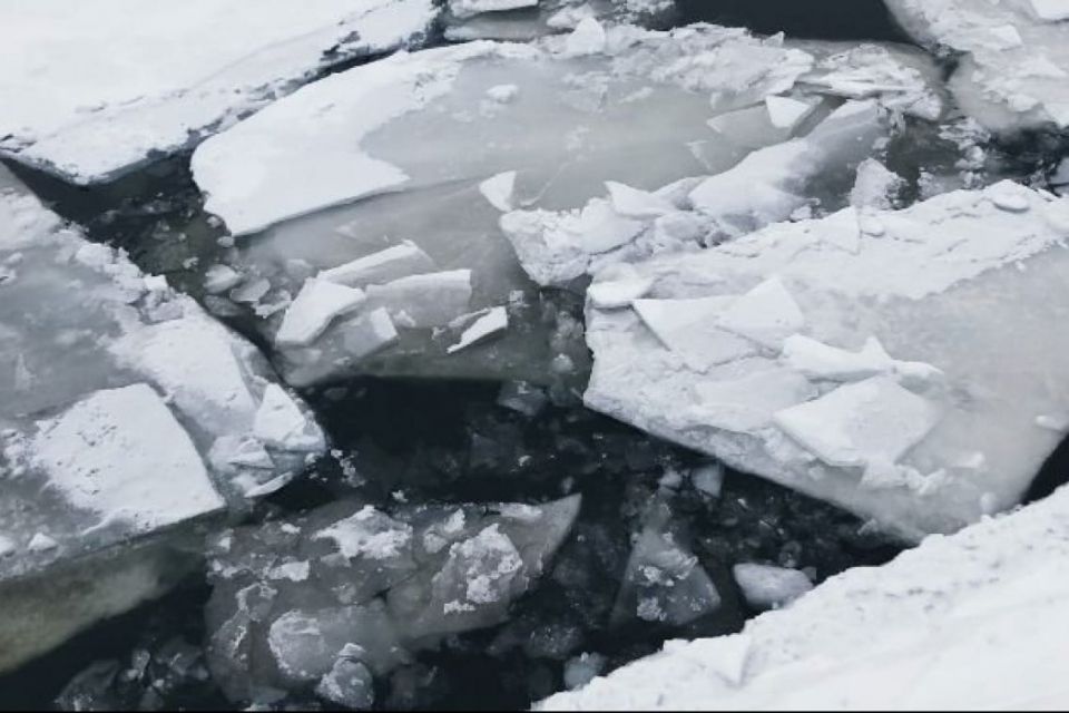 Трагедія у Скалаті. Двоє хлопців провалились під лід, врятувати вдалося тільки одного