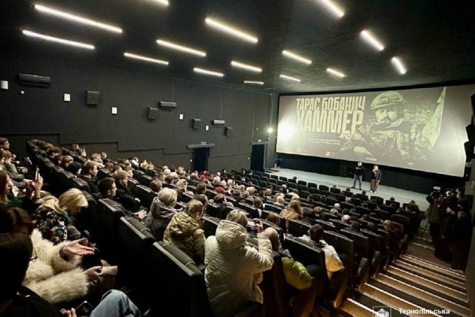 У Тернополі показали документальний фільм про Героя України Тараса Бобанича «Хаммера»