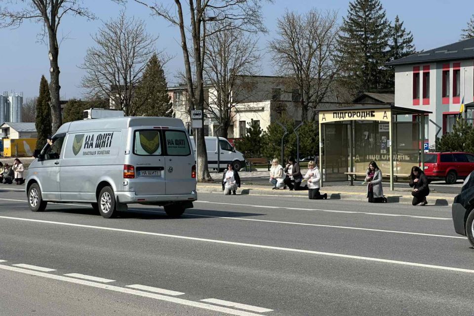 «На щиті» повернувся у рідний Великий Ходачків Герой Віктор Крайничин