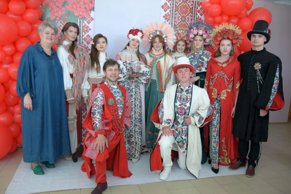 «Театр мод» Галицького коледжу вразив переможною етноколекцією на Всеукраїнському конкурсі