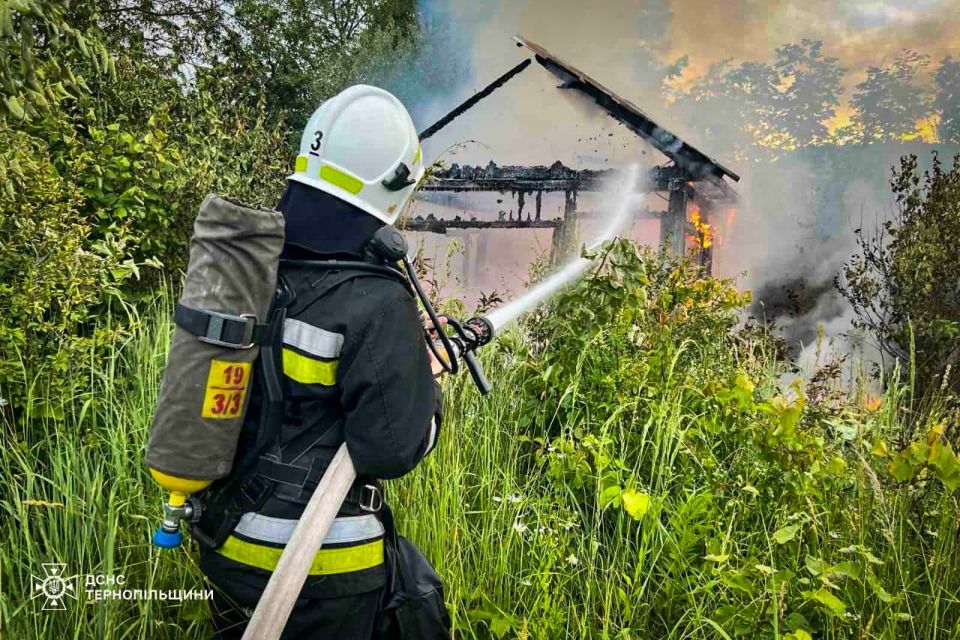 За минулий тиждень на Тернопільщині зафіксували 32 пожежі