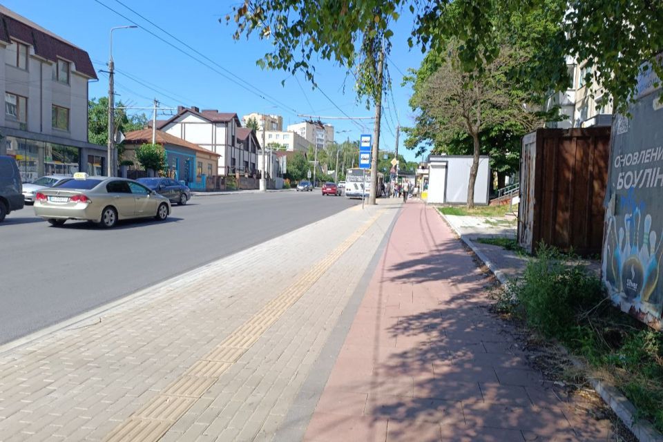 На Мазепи відремонтували тротуар: який вигляд має тепер?