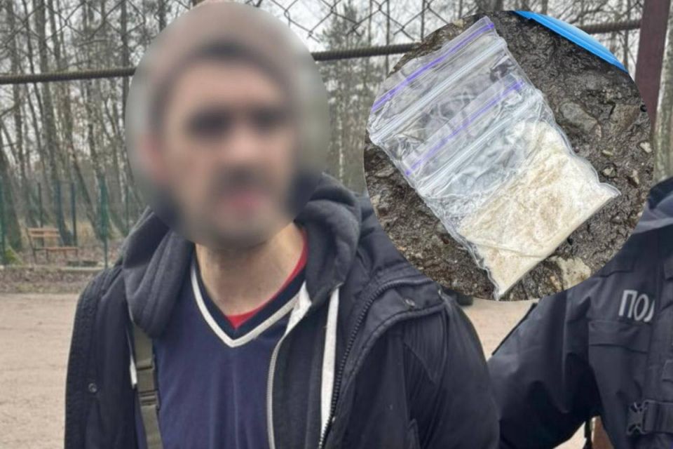 На Бандери затримали чоловіка з наркотиками у кишенях